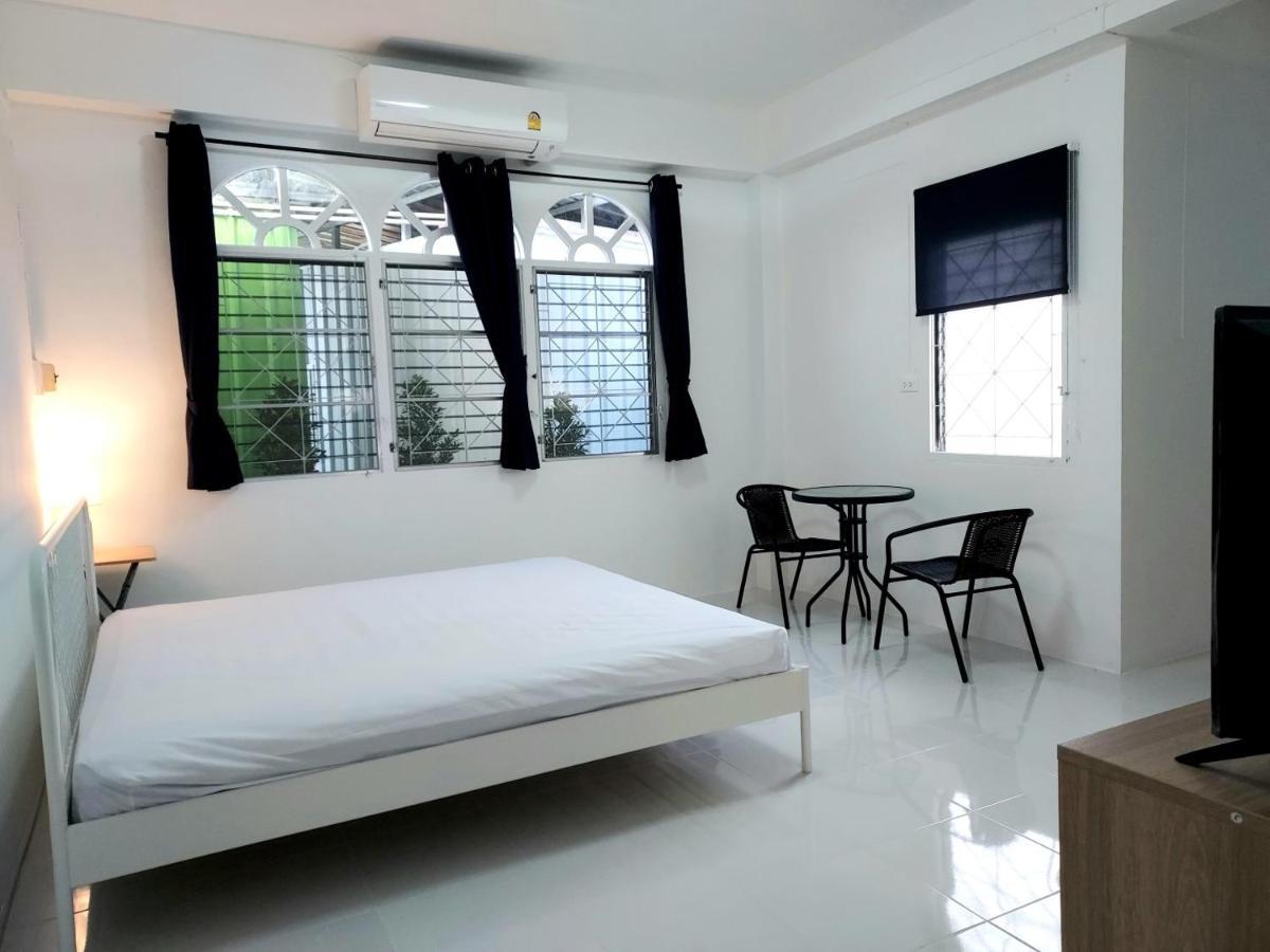 Room79 Phuket Exterior photo